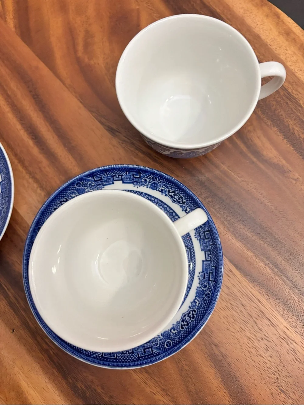 Johnson Bros Blue Willow Teacup and Saucer Set of 2 ENGLAND